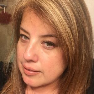 Meet your Posher, Claudia